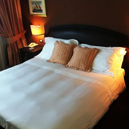 Martini Hotel