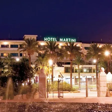 Martini فندق 4*