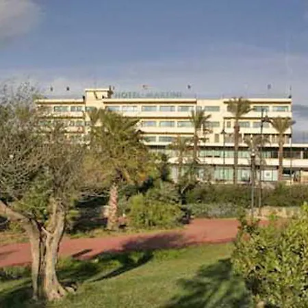 فندق Martini 4*