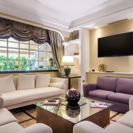 Martini 4* אולביה